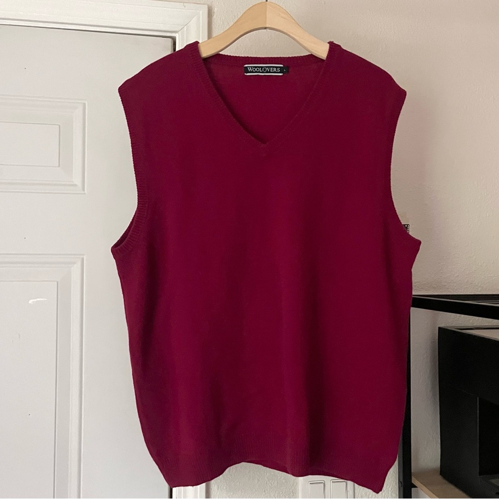 WOOLOVERS burgundy magenta‎ maroon red wool v neck cropped boxy sweater vest